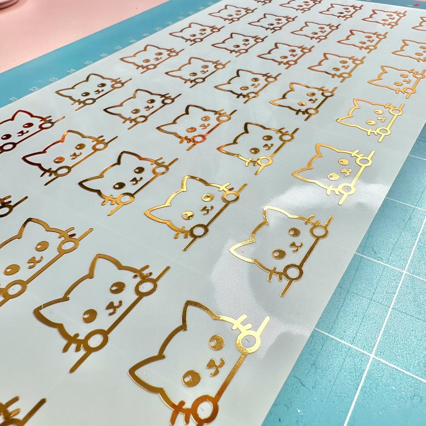 Peeking Kitty - Binder Strap Vinyl Decal