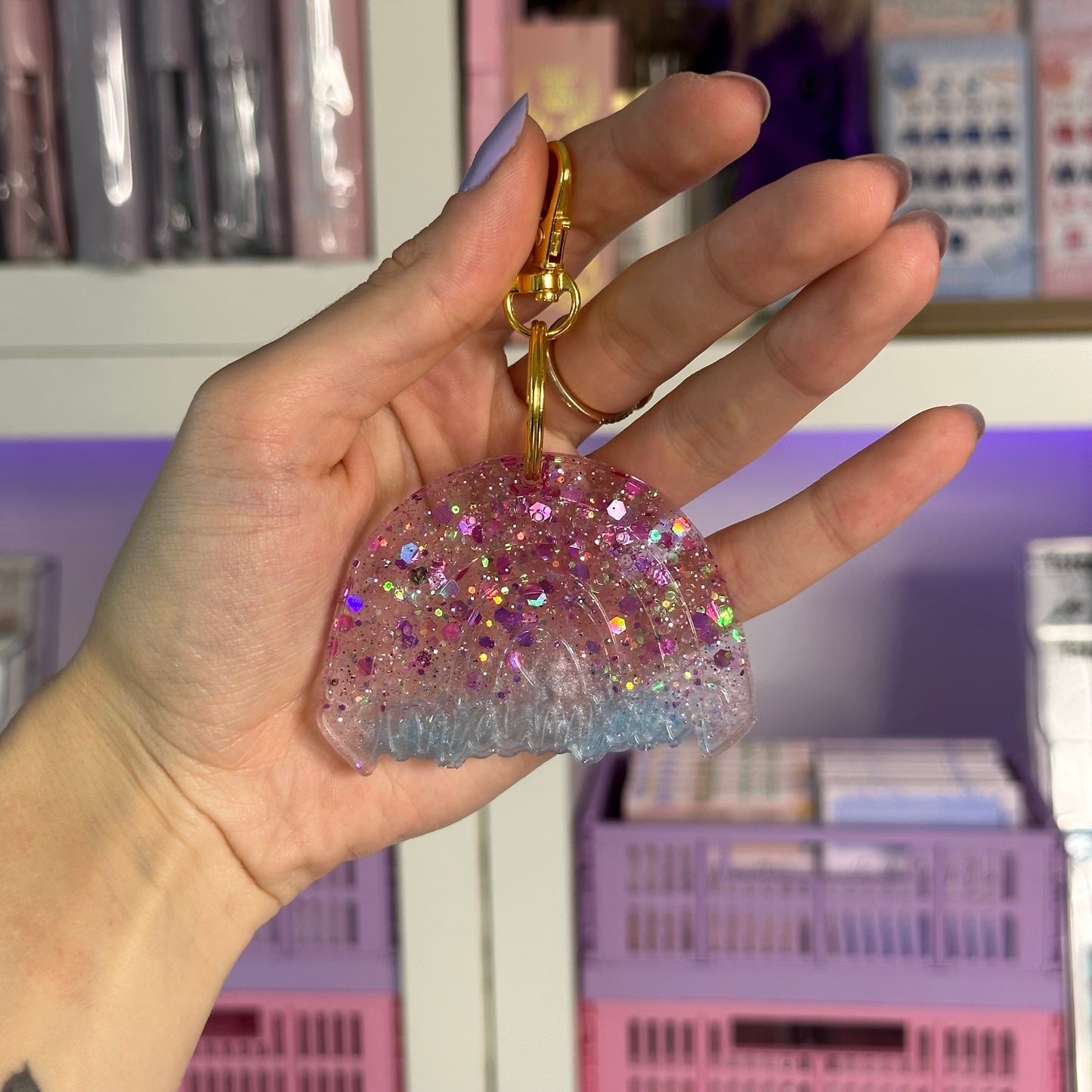 Handmade Resin ‘Mama’ Rainbow Keychain